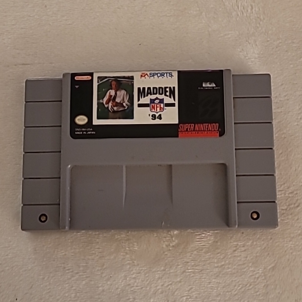 Madden NFL 94 Super Nintendo Entertainment System SNES 1993 EA Sports